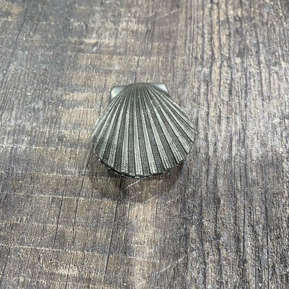 Sulitan 1982 Solid Pewter Collectibles Clam Shell Trinket Box